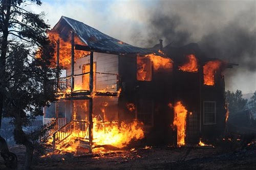 EE.UU.: Incendio destruye 89 casas en Texas 1 IncendioTexas